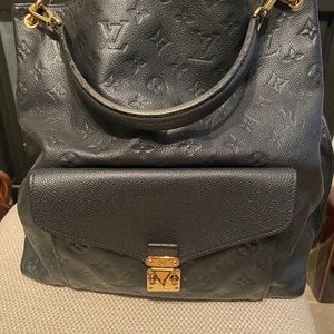 Louis Vuitton Métis Hobo